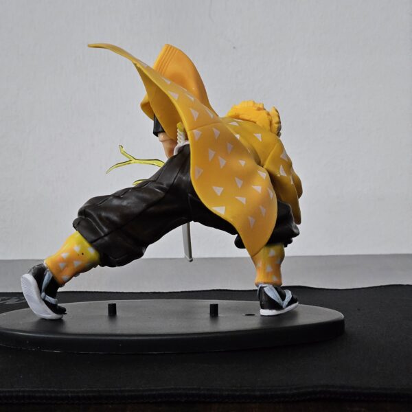 Zenitsu Action Figure (16 cm) in Attack Pose with Sword - Image 4