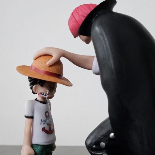 Luffy and Shanks 18cm Figure - Image 2