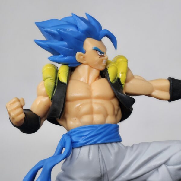 Super Saiyan Blue Gogeta Action Figure (23 cm) - Image 2